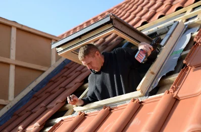 Pose de fenêtres de toit Velux à Lubbon